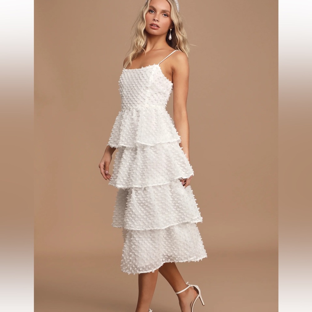 Lulus Flirting with You White Tiered Pom Pom Midi Dress Size M EUC - Picture 2 of 4